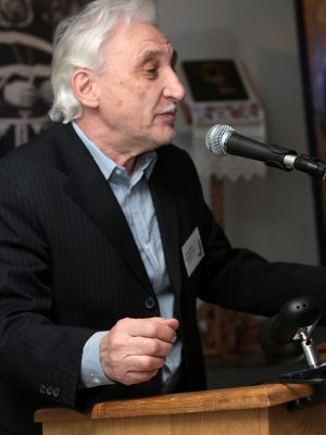 В.Юликов